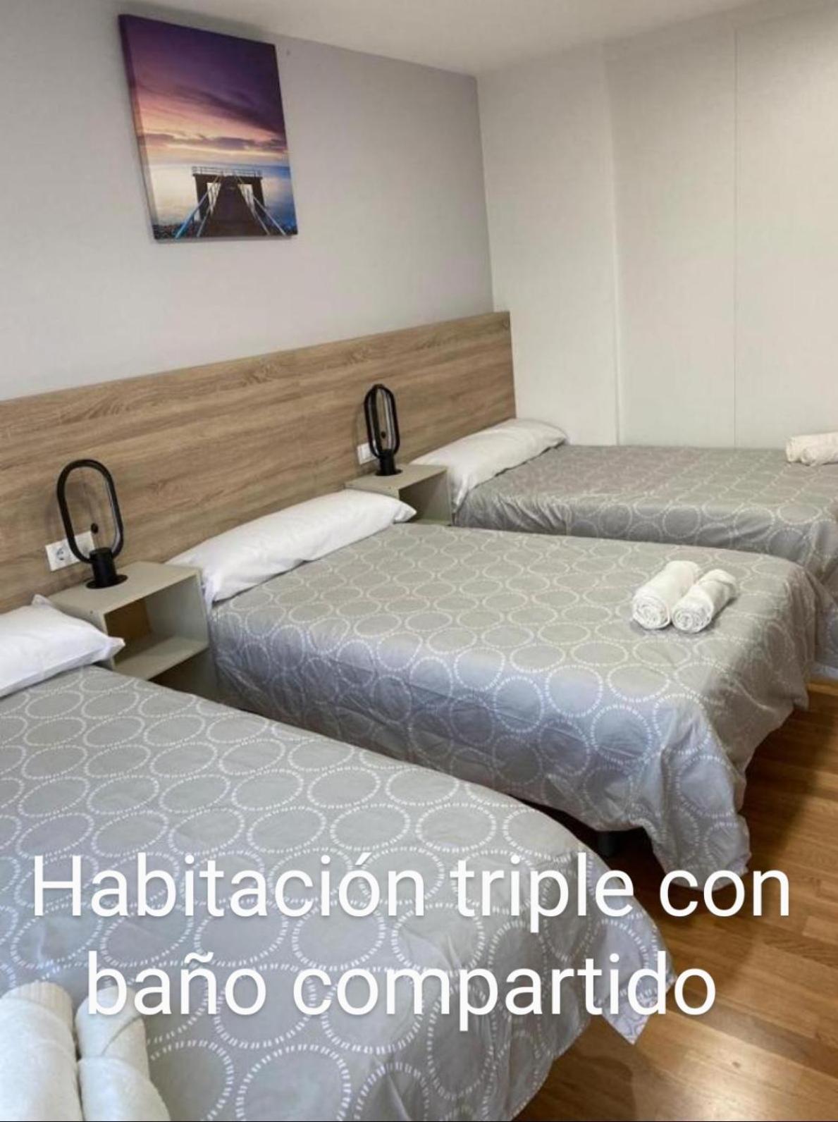 Pension Ameneiral O Pedrouzo Quarto foto